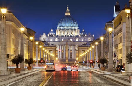 Via della Conciliazione and St. Peter's Basilica in the Vatican City, Rome, Italy.のeditorial素材