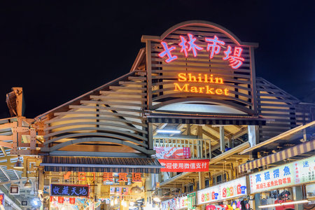 Taipei, Taiwan - April 26, 2019: Evening view of Shilin Night Market. The night market is a popular tourist destination and famous shopping area of Asia.のeditorial素材