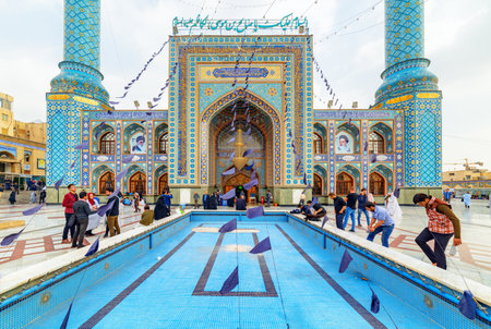 Tehran, Iran - 18 October, 2018: Beautiful colorful view of Imamzadeh Saleh at Shemiran district. The mosque is a popular Shia shrine in northern Tehran. Scenic courtyard of the Muslim place.のeditorial素材