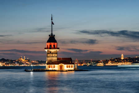 Sunset view of the Maiden's Tower (Leander's Tower) and the Bosporus in Istanbul, Turkey. Istanbul is a popular tourist destination in the world.の写真素材