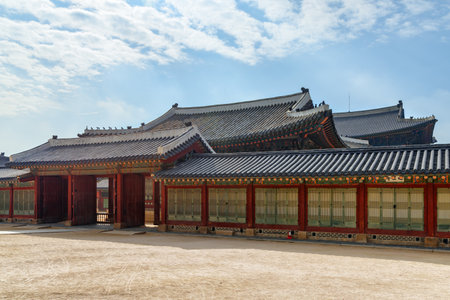 Awesome view of Gyeongbokgung Palace in Seoul, South Korea. Wonderful traditional Korean architecture. Seoul is a popular tourist destination of Asia.のeditorial素材