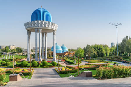 Awesome view of scenic rotunda at the Memorial Shakhidlar Hotirasi complex in Tashkent, Uzbekistan. Blue domes of Museum of Victims of Political Repression are visible at right side.のeditorial素材