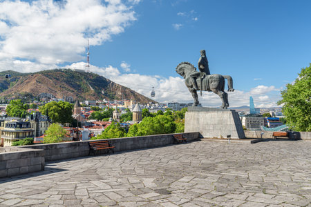 Scenic view of Statue of King Vakhtang Gorgasali over Tbilisi, Georgia. Awesome cityscape. Tbilisi is a popular tourist destination of the Caucasus region.の写真素材