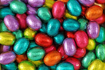  Chocolate eggs in foil close up の写真素材