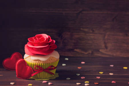 Cupcake with rose for valentine's dayの写真素材