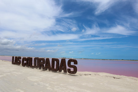 Las Coloradas, Mexico, 17. April 2023: sand beach of the pink lagoonのeditorial素材