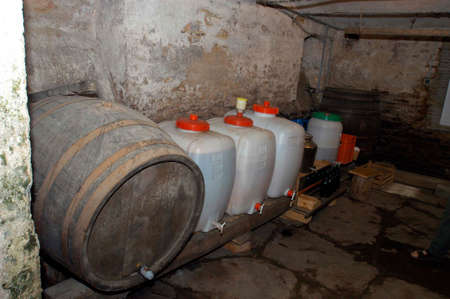 Juice storage in wooden barrels
