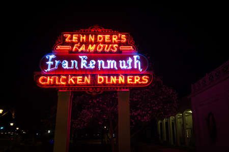 Frankenmuth, Michigan, USA - April 17, 2016. Opened in 1928, Zehnders  is a famous Michigan restaurant that serves up to 3,000 customers daily.のeditorial素材
