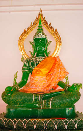 Green Buddha Statueの写真素材