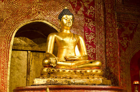 Golden buddha in thailandのeditorial素材
