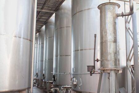 Wine making process, modern plant equipment