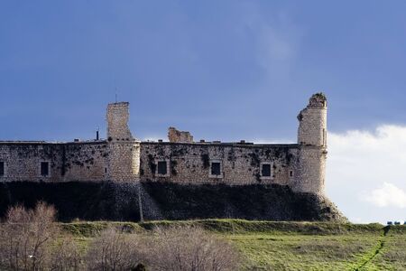 Chinchon Castle (Castillo de Chinchon) is a fortification dating to the 16th century located in the south of the Community of Madrid, Spain.  It is partially in ruins and is also known as the Castillo de los Condes.の写真素材