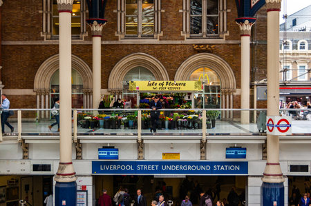 London, United Kingdom - September 14, 2017: Flowers shop on second floor in Liverpool Street Station in London surrounded by classic british architectureのeditorial素材