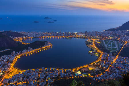 Sunset view of Lagoa Rodrigo de Freitas, Ipanema and Leblon in Rio de Janeiro, Brazilの写真素材