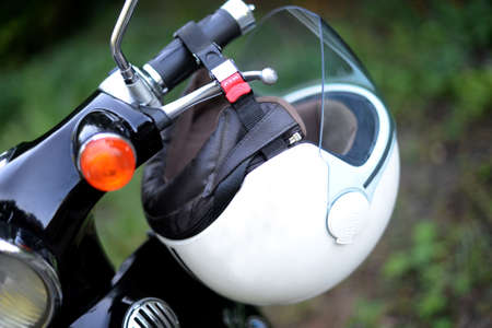 Moped helmet