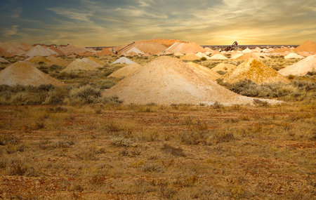 Coober Pedy, Australia. Coober Pedy mining town in South Australia.Mounds of dirt removed from tunnels at Coober Pedy.の写真素材