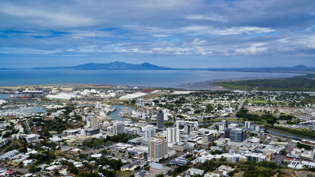 Castle Hill is the giant granite monolith that stands proud in the centre of Townsville. Views of the city from Castle Rock.の写真素材