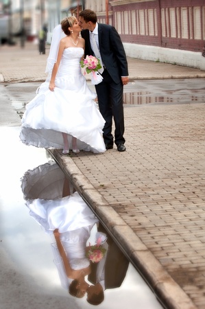 wedding, bride, married, love, women, happiness, dress, people, romance, celebration, couple, cheerful, female, flower, smiling, beautiful, adult, togetherness, young, bouquet, outdoors, men, ceremony, two, newlywed, lifestyles, white, reception, male, beの写真素材