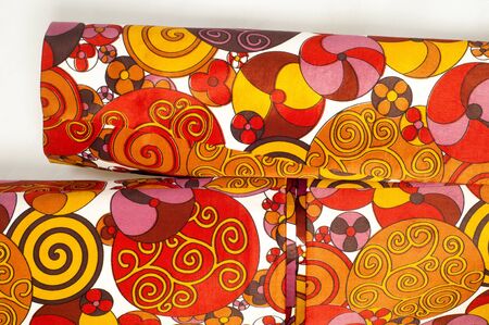immagine colorata di palle. tissue, textile, fabric, material, texture. Image of balls on the fabric.の写真素材