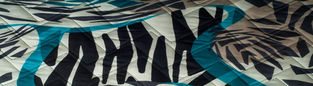 Insulated synthetic fabric with a pattern