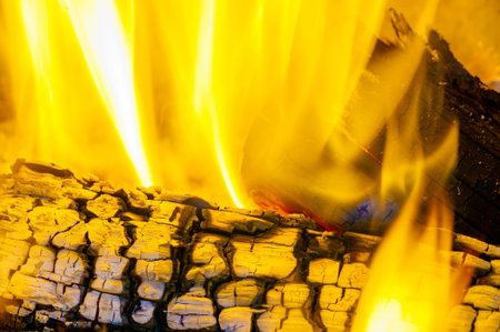 Innovative and efficient fire starter Produces a stable flame every time Perfect for camping,...
