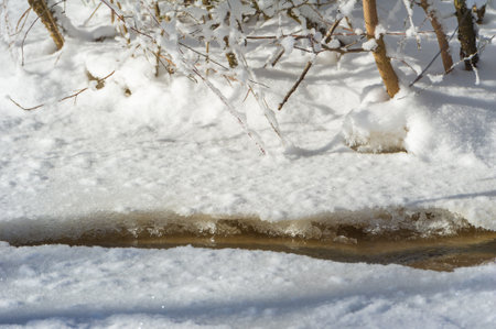 The river freezes in winter. In winter, the river turns into a real wonderland, and if you have never experienced its magic, now is the time.の写真素材