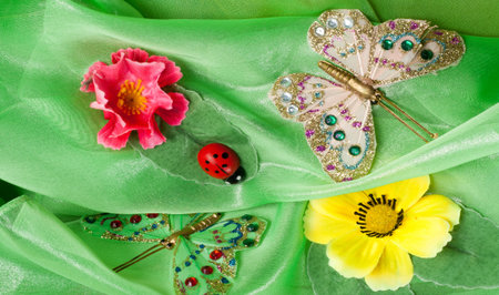 seamless. green-yellow-red fabric inlaid with flora and fauna. dress. Flexibility with yourself and your appearance shows self-confidence. Are you ready to paint on canvas with what comes from youの写真素材