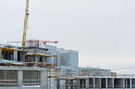 Construction of the mosque in the winter season Use of special technology and materials for construction in cold weather Careful planning and coordination to ensure effective progress,の写真素材