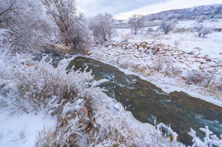 The river freezes in winter. In winter, the river turns into a real wonderland, and if you have never experienced its magic, now is the time.の写真素材