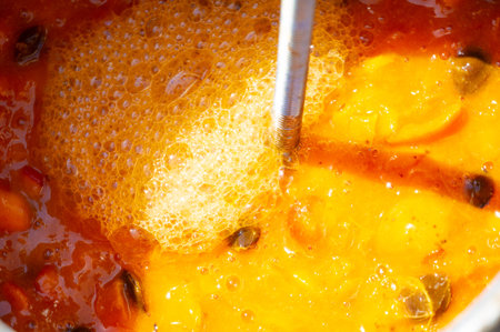 Fresh apricots are used to make must and apricot liqueurs. Ideal for making homemade jams, desserts...