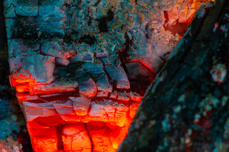 Emits a bright and vibrant flame Creates a warm and cozy atmosphere Ideal for indoor and outdoor useの写真素材