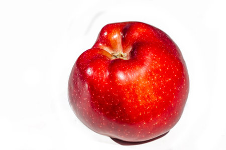 Enjoy the juicy taste of a bright apple, rich in vitamins. Sit back and relax while enjoying the...