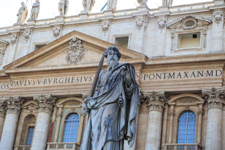 Close up detailed biew of the sculpture in the garden of Vatican Museum.のeditorial素材