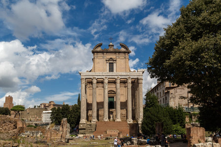 ROME, ITALY - SEPTEMBER 24, 2015 : View of ancient Roman Forum in Rome, on cloudy blue sky background.のeditorial素材