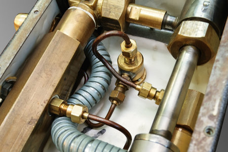 Stretchable hose and hydraulic pipes