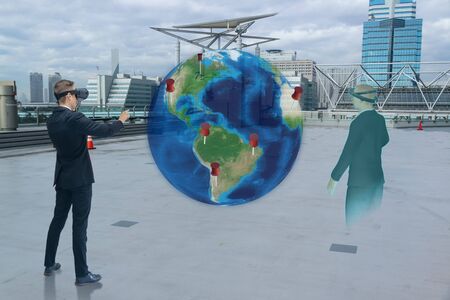 A virtual world shared by individuals so that they can interact in a custom-built, simulated world. Users interact with each other in this simulated combine  artificial intelligence  deep learningの写真素材