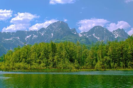 Lake and mountains, Almsee Grünau Austriaの写真素材