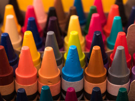 crayons in rowsの写真素材