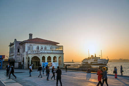 People waiting on the pier at Kadikoy, ferry passengers, steamboatのeditorial素材