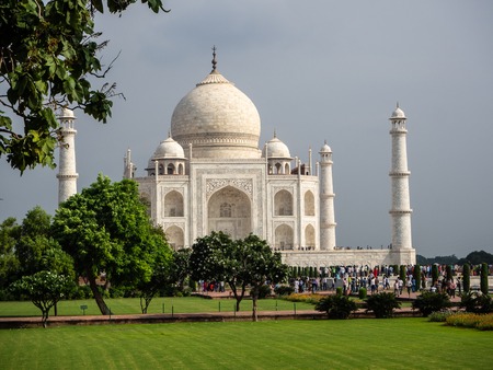 AGRA, INDIA 23rd September 2018, Images of the Taj Mahal during the visit of touristsのeditorial素材