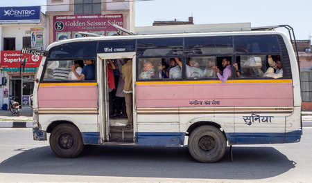 Jaipur, India, 20th September 2018 Daily scenes of local people watching tourists, asking for money or posing for themのeditorial素材