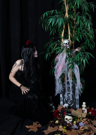 Make-up model with theme Mexican Day of the Dead in a study session in madrid, spainの写真素材