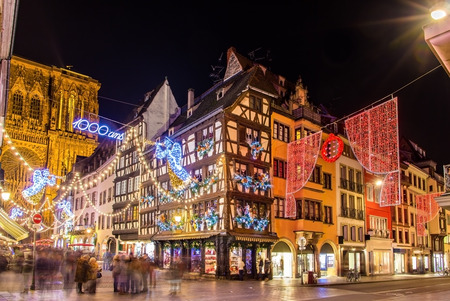 Buildings near the Cathedral in Strasbourg before Christmasのeditorial素材