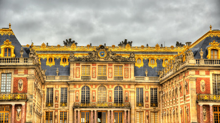 Facade of the Palace of Versailles - Franceのeditorial素材