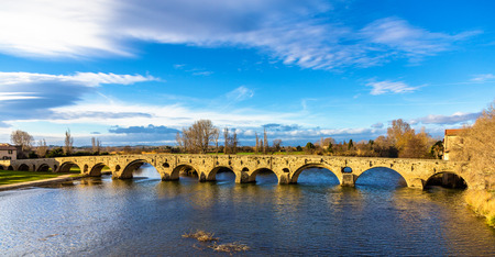 The Pont Vieux, a bridge over the Orb in Beziers, Franceの写真素材