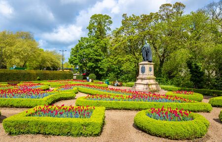 Friary Gardens with a statue of the 3rd Marquess of Bute - Gardiff, Walesの写真素材