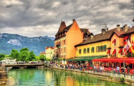 View of the old town of Annecy - Franceのeditorial素材