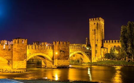 The Castel Vecchio Bridge in Verona - Italyのeditorial素材