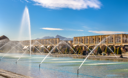 Fountain on Naqsh-e Jahan Square in Isfahan - Iranの写真素材