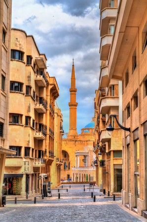 Minaret of the Mohammad Al-Amin Mosque in Beirut, Lebanonの写真素材